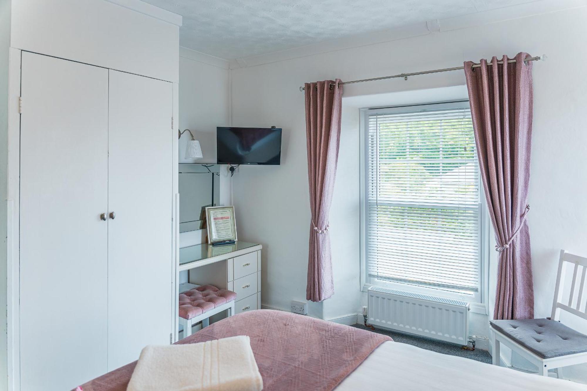 Rooms At The Highcliffe Aberporth Exterior foto